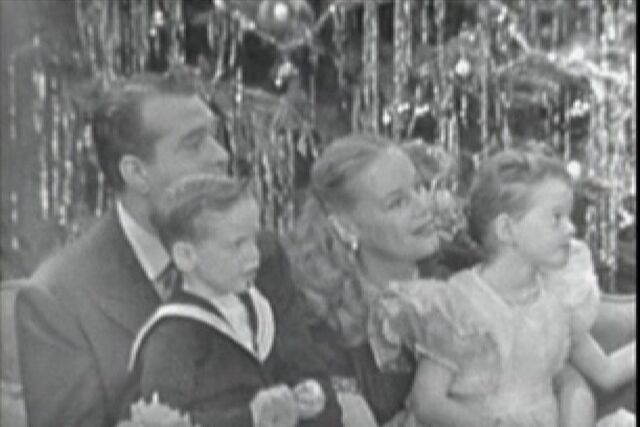 File:1951-12-23 at home.jpg