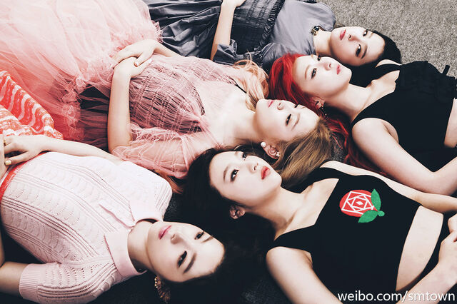 File:RV The Velvet (2).jpg
