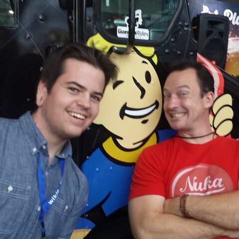 File:Chrisavellone-ryanlanese foodtruck.jpg