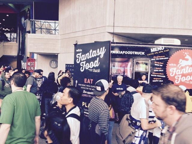 File:Foodtruck-nycc2014-02.jpg
