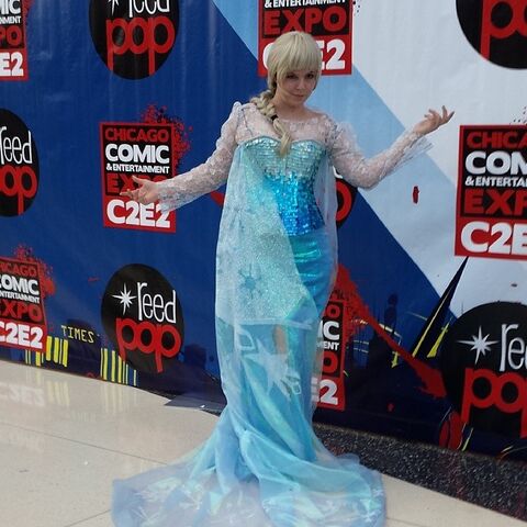 File:C2e22014-frozenelsa.jpg