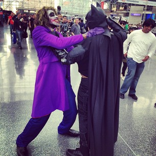 File:Joker vs Batman.jpg