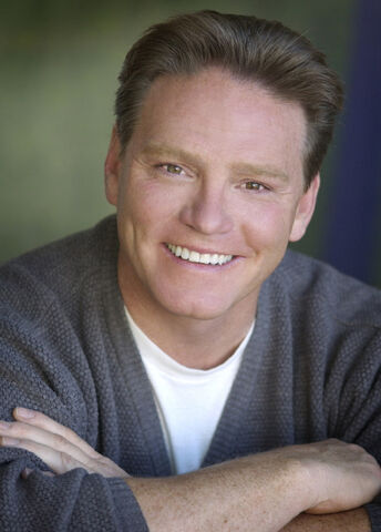 File:Kim Strauss.jpg