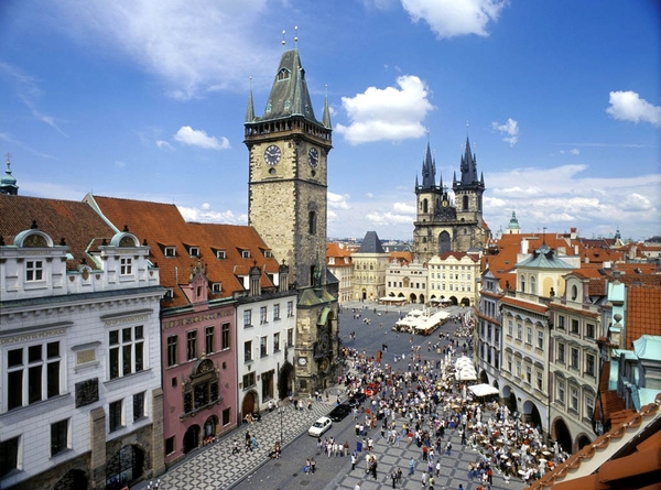File:Prague.jpg