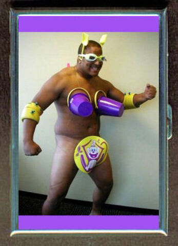 File:Bizarre-cigarette-case-wallet.jpg