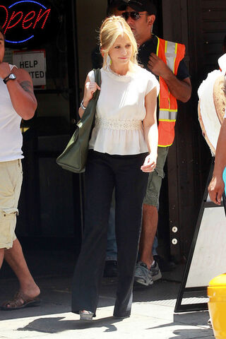 File:SarahFilmsRinger7.jpg