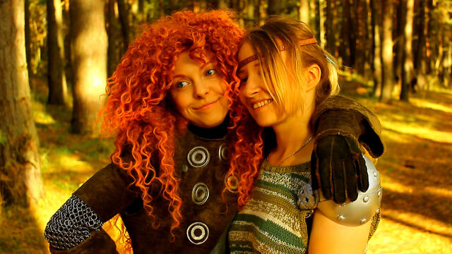 File:Merida vs astrid .jpg