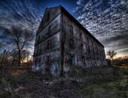 Abandoned building by kubica