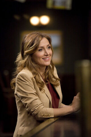 File:1x09-more-stills-rizzoli-and-isles-14633829-333-500.jpg
