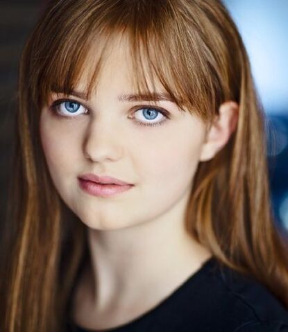 File:600full-laine-macneil.jpg