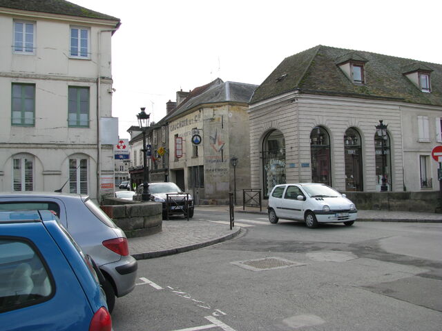 Fichier:Arpajon Pub2.jpg