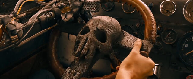File:Car-madmax-79g.jpg