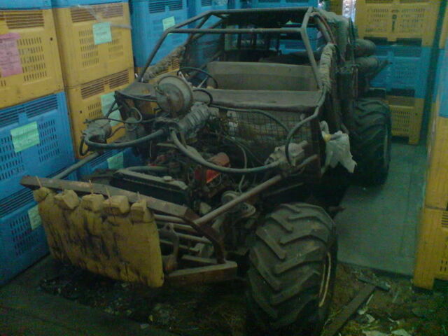 File:Andamooka Buggy.jpg