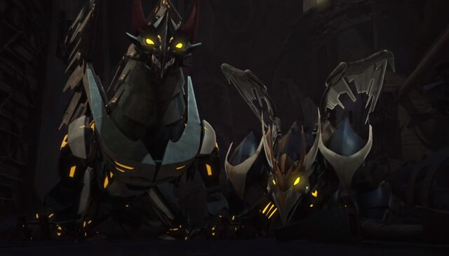 File:PredaconsRisingSkylynxandDarksteelDragons.jpg