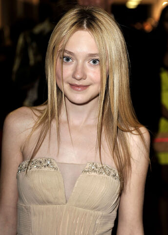 File:Lizah17.jpg