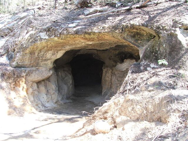 File:Big-Cave-entrance-23.jpg