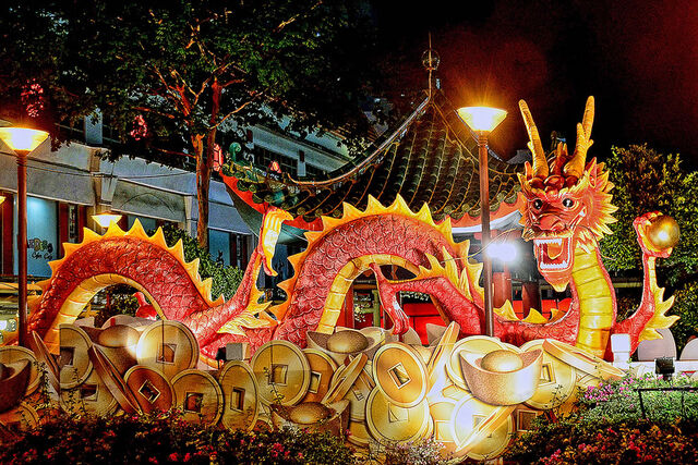 File:Chinatown-Chinese-New-Year-Celebration-2012-Garden-Bridge-dragon.jpg