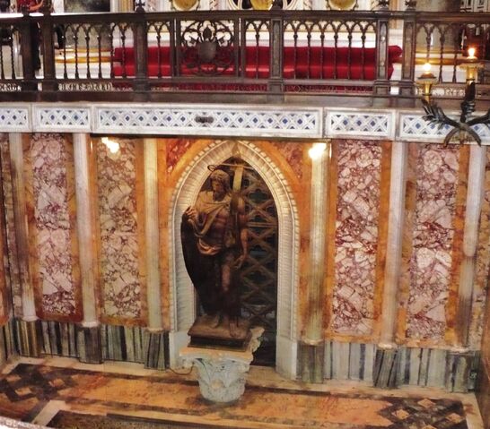 File:Image of St. John the Baptist in the Confessio of St John Lateran - Oct. 2008 1.jpg