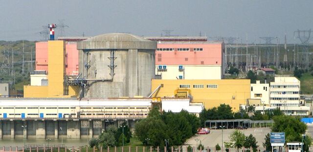 Fișier:Centrala Atomica Cernavoda 01.jpg