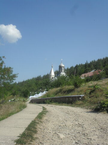 Fișier:CosăuţiMonastery08.jpg