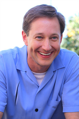 File:Dave Hussey 2.png