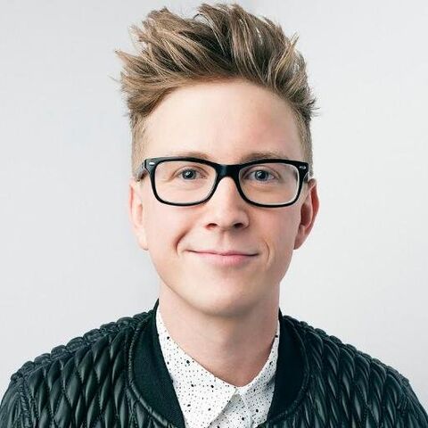 File:Tyler Oakley.jpg