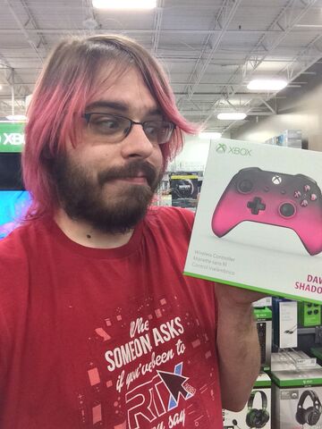 File:Matt pink hair.jpg