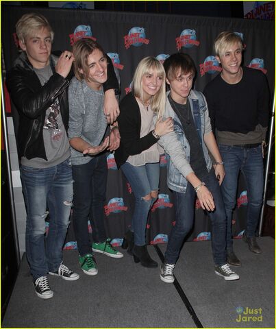 File:R5 Planet Hollywood (15).jpg