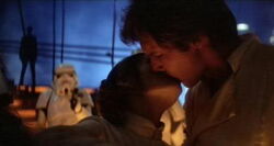 Han Leia Kiss.jpg