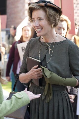 Fichier:BCofficialstill36.jpg