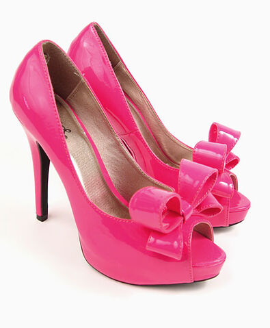 File:Pink heels.jpg