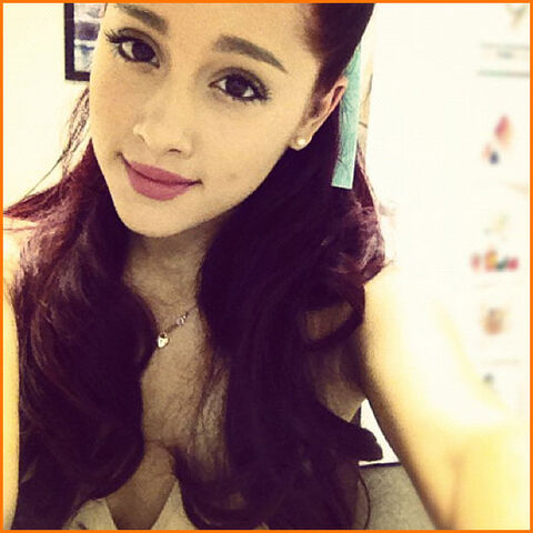 File:Ariana's picture at her last day as 18.jpg