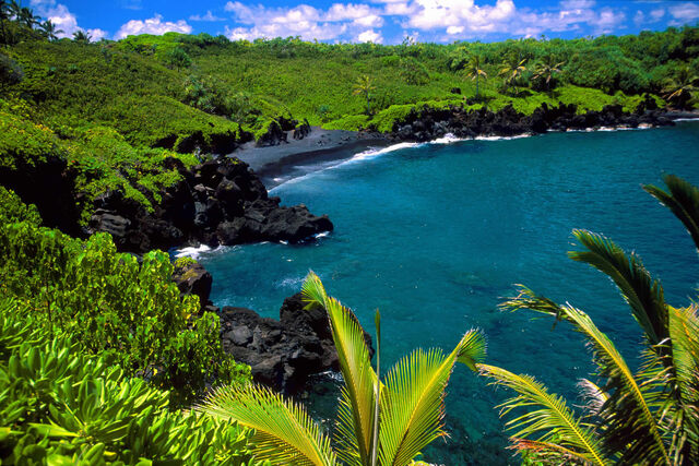 File:Maui Hawaii.jpg