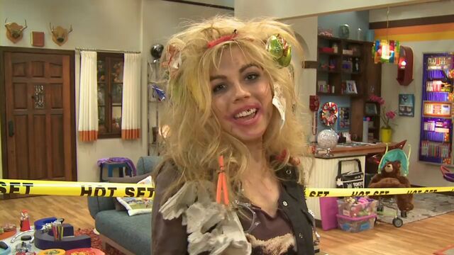 Archivo:Sam-and-Cat-The-Lil'SCshow.mp4 000227242.jpg