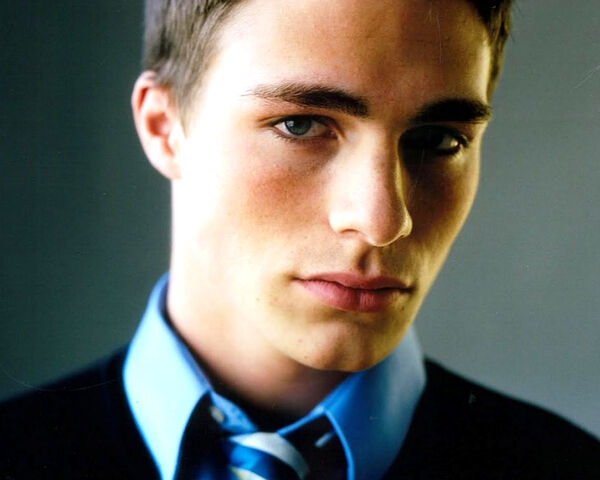File:Colton Haynes.jpeg