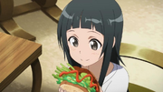 Yui comiendo.png
