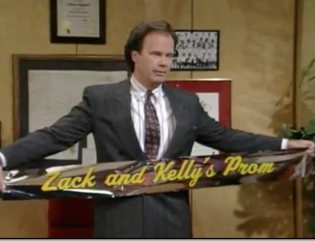 File:S2 E1 - The Prom -25 belding.png