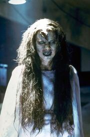 Bloody Mary lange Haare.jpg