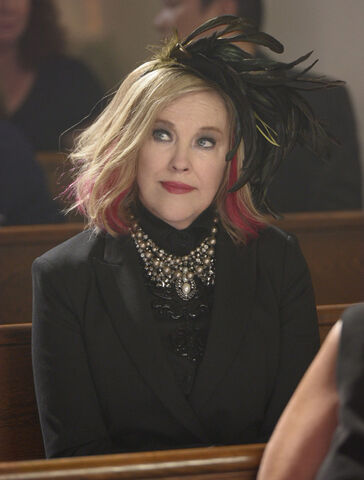 File:Schitt--catherine-ohara.jpg