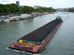 Barge à charbon.jpg