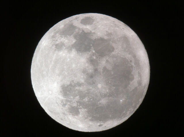 File:Moon-march-2012-senin.jpg