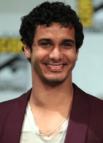 File:Elyes.jpg