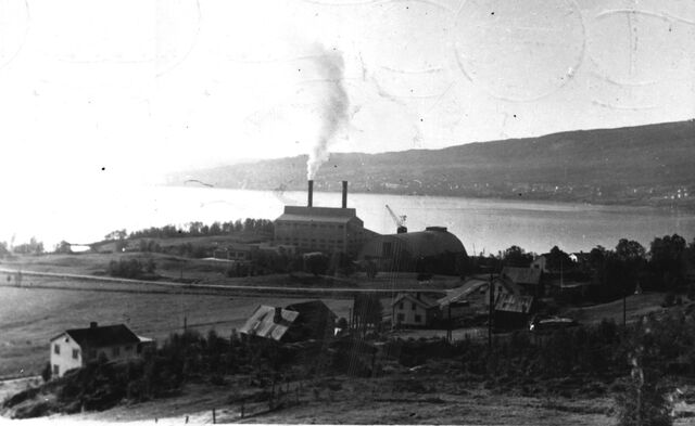 File:Finnfjord midten av 1960-tallet.jpg