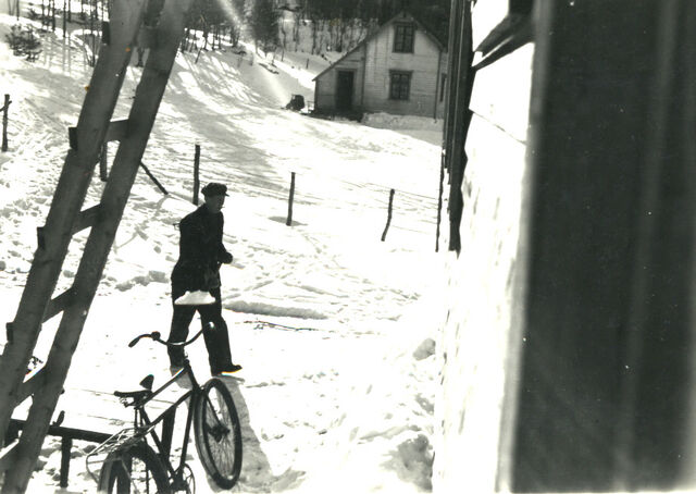 File:Onkel isolere med sny.jpg