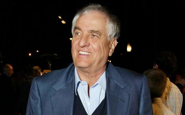 File:Garry-marshall-large trans++qVzuuqpFlyLIwiB6NTmJwfSVWeZ vEN7c6bHu2jJnT8.jpg