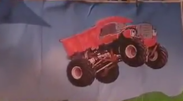 File:DumperTheJumperTruck.png
