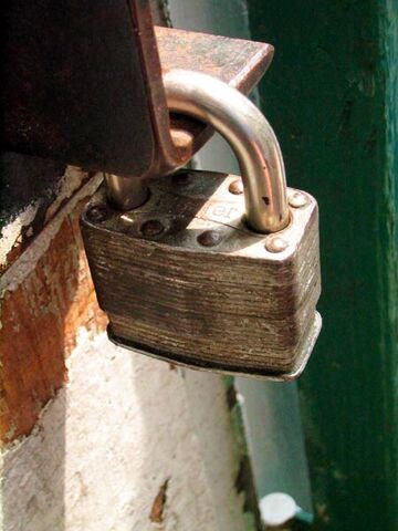 File:Padlock 008.jpg