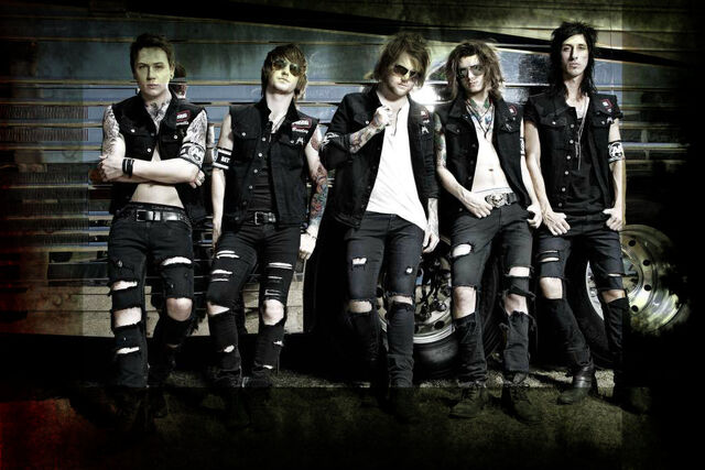 File:ASKING-ALEXANDRIA-2012.jpg