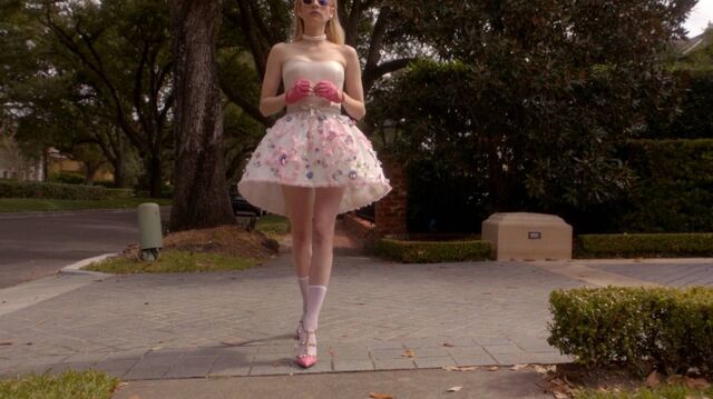 File:Normal ScreamQueens112 1008.jpg