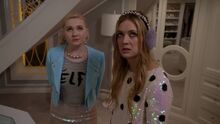 ScreamQueens106 0253